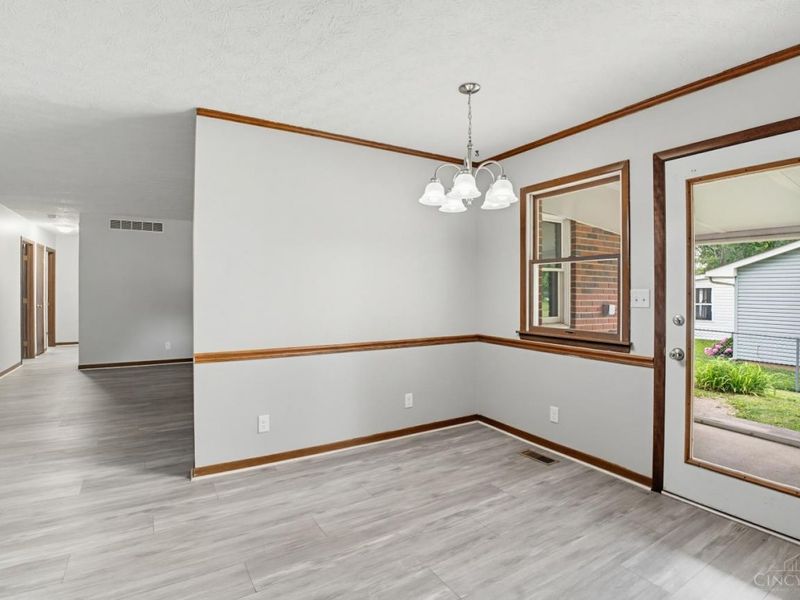 2456 Bendel Drive, Turtle Creek Twp, OH 45044 Photo 9
