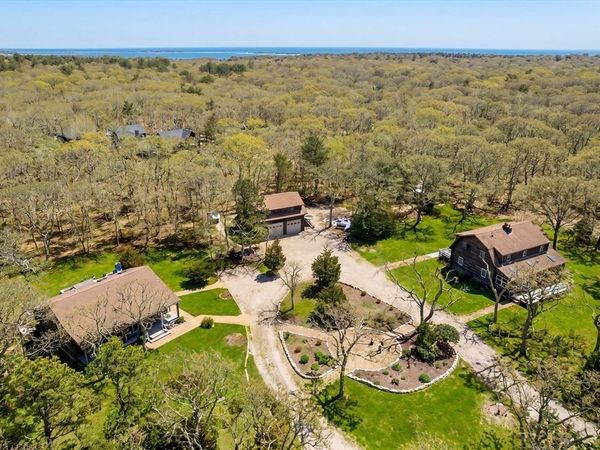 7 Pip'n Circle, Edgartown, MA 02539