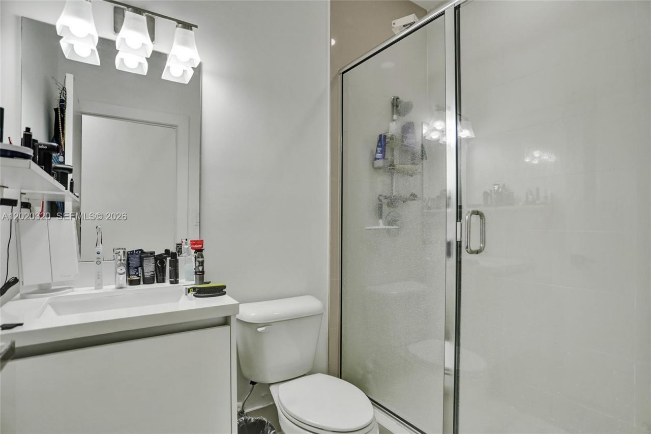10265 NW 72nd Ter, Doral, FL 33178 Photo