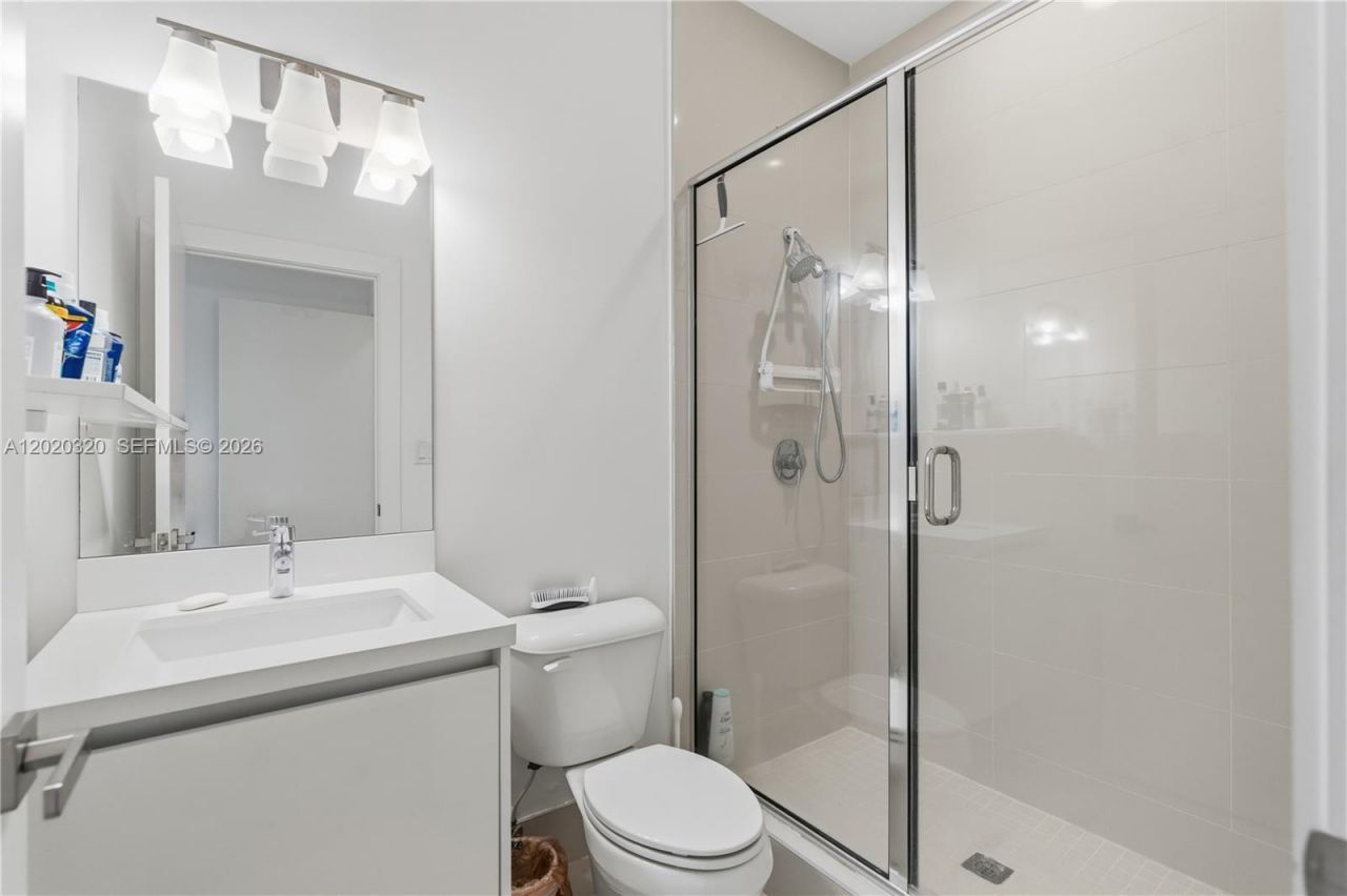 10265 NW 72nd Ter, Doral, FL 33178 Photo