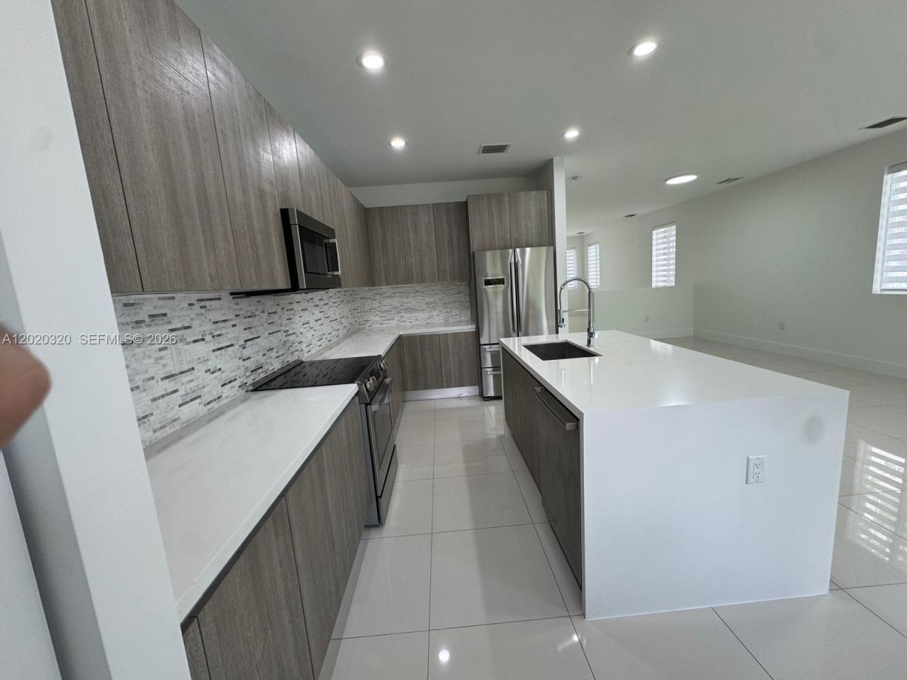 10265 NW 72nd Ter, Doral, FL 33178 Photo