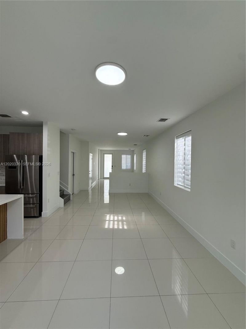 10265 NW 72nd Ter, Doral, FL 33178 Photo
