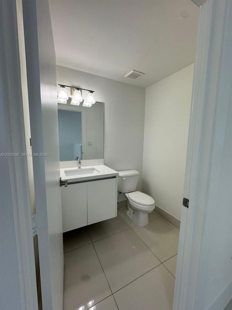 10265 NW 72nd Ter, Doral, FL 33178 Photo