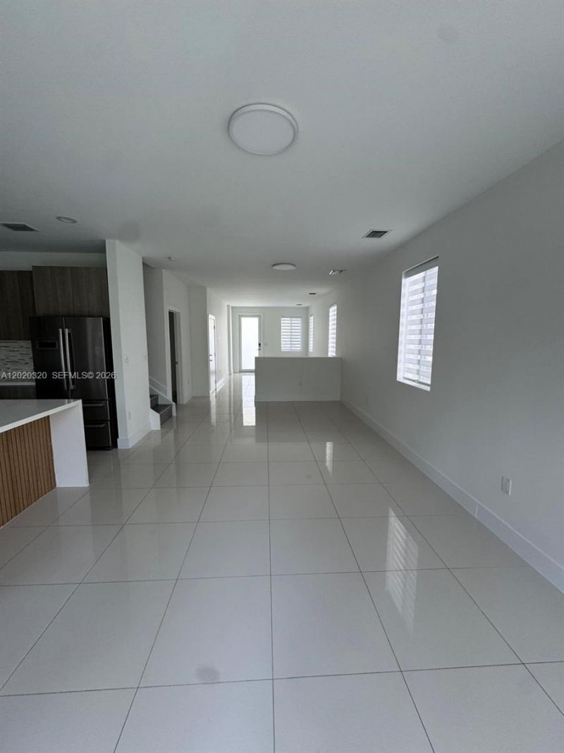 10265 NW 72nd Ter, Doral, FL 33178 Photo