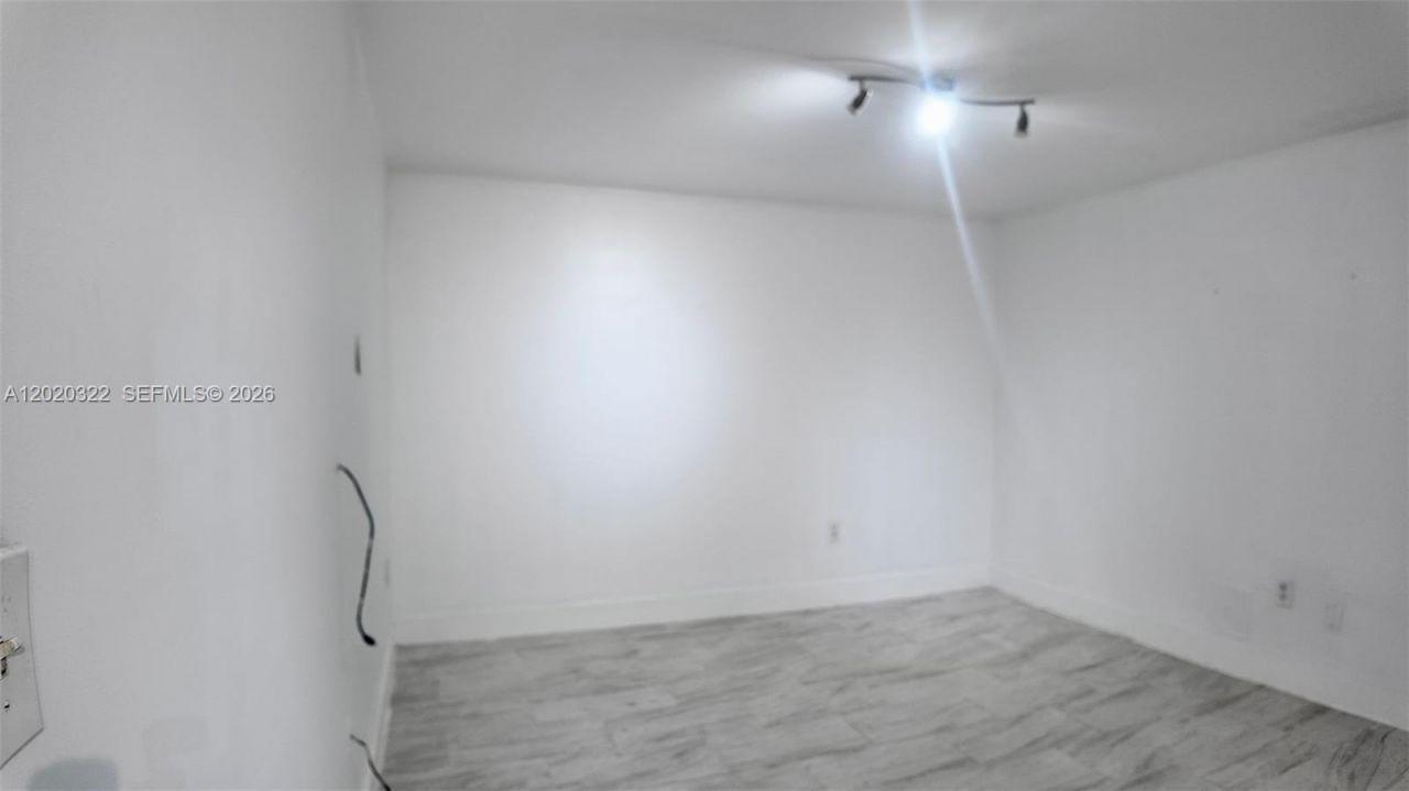 2138 SW 6th St , Unit 101, Miami, FL 33135 Photo