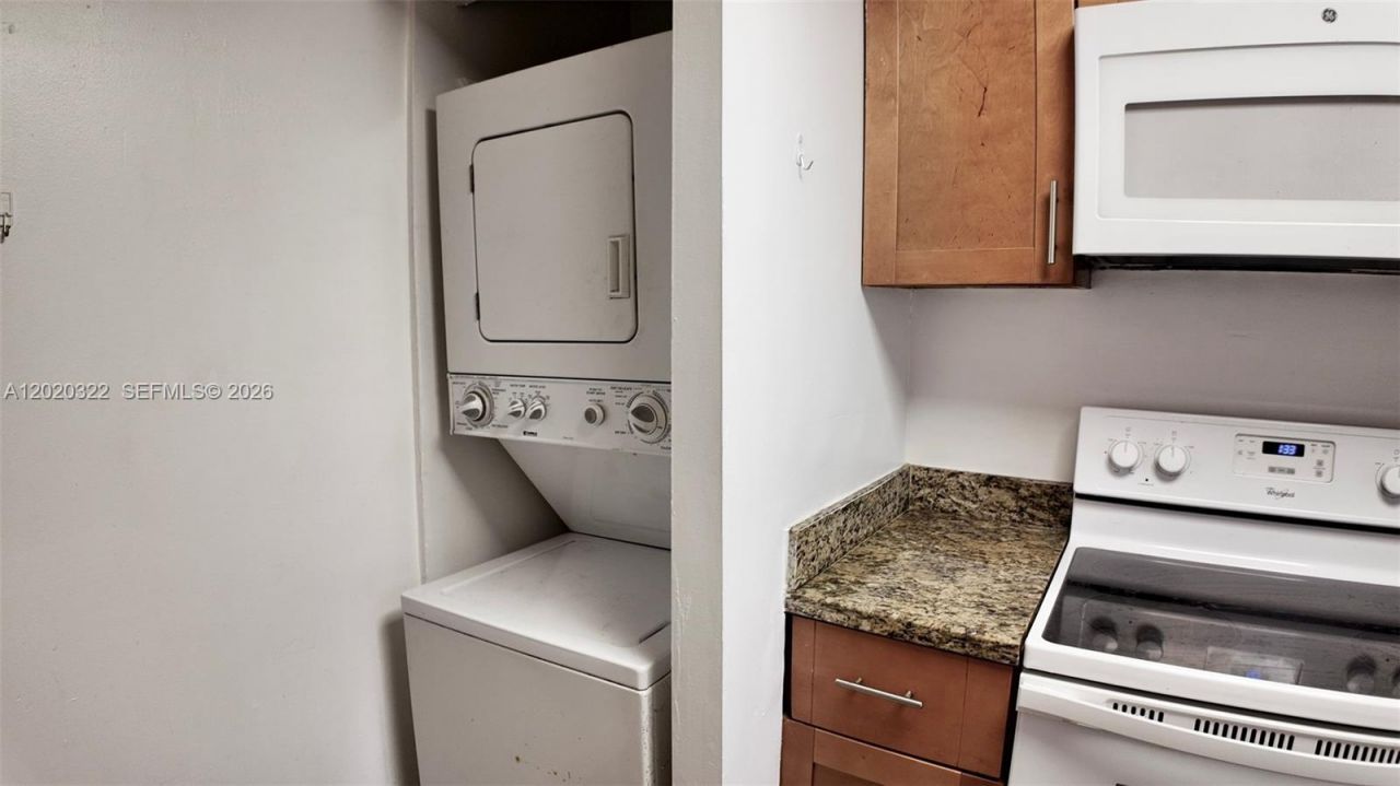 2138 SW 6th St , Unit 101, Miami, FL 33135 Photo
