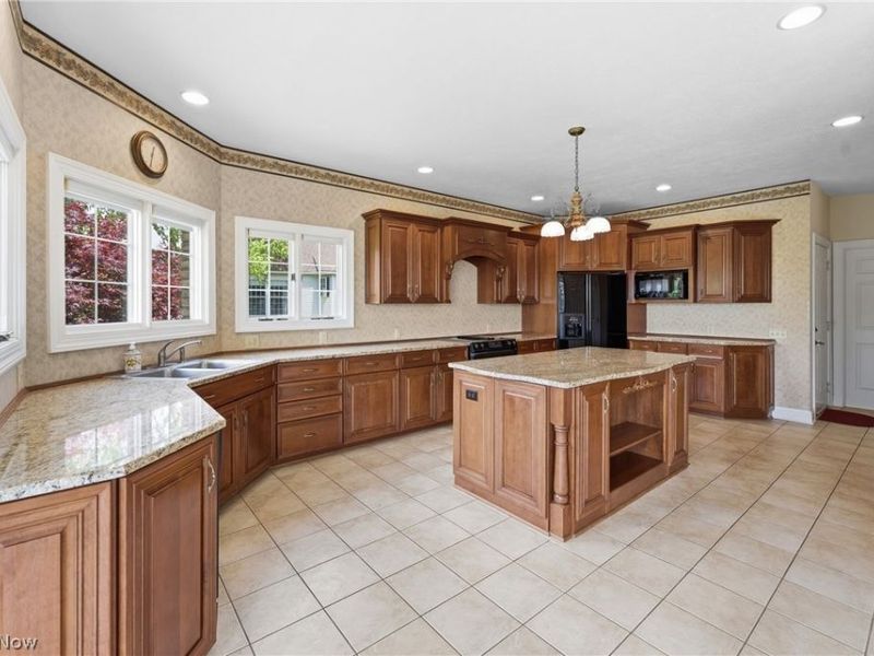 2595 Augusta Drive SE, Massillon, OH 44646 Photo 10