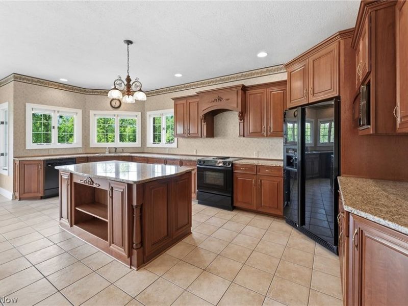 2595 Augusta Drive SE, Massillon, OH 44646 Photo 11