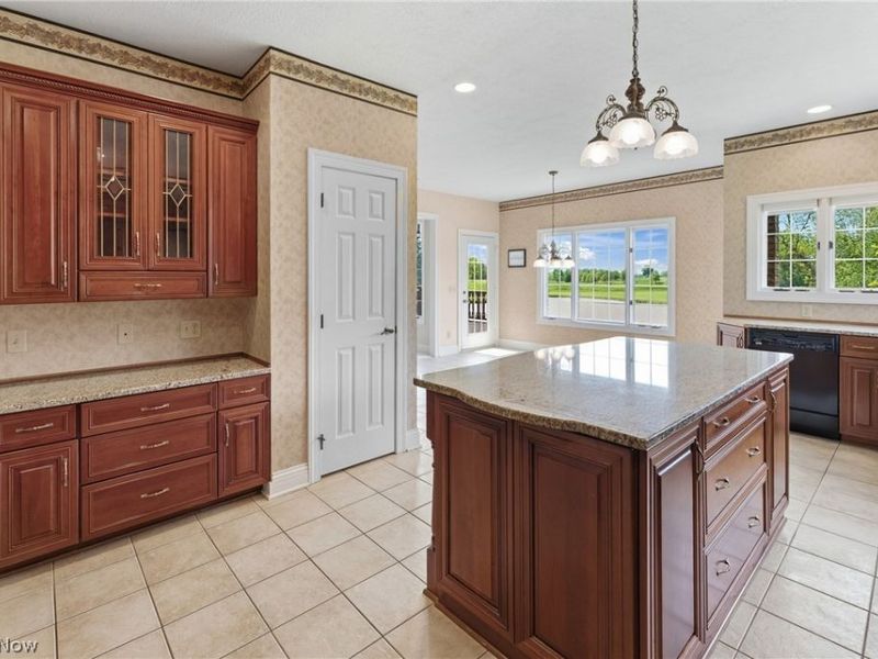 2595 Augusta Drive SE, Massillon, OH 44646 Photo 13