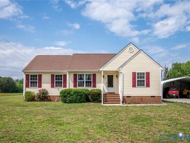 5280 W Quaker Road, Disputanta, VA 23842