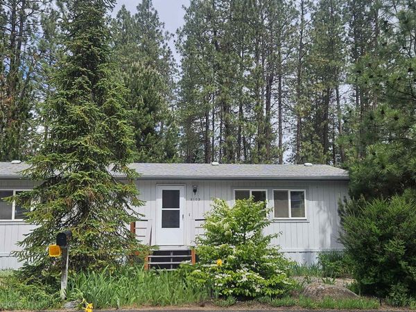 3103 E Vicksburg Ln, Mead, WA 99021