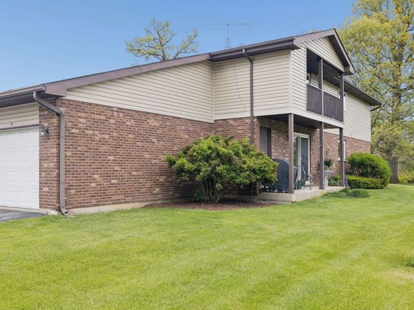 417 Manor Court , Unit B, New Lenox, IL 60451