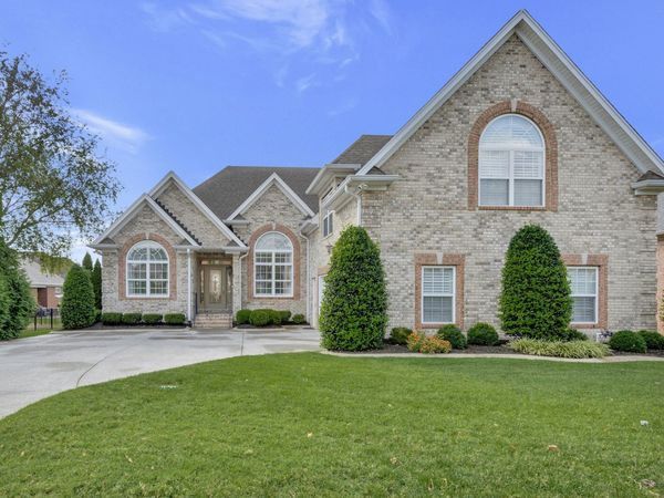 203 Keene Vly N, Hendersonville, TN 37075