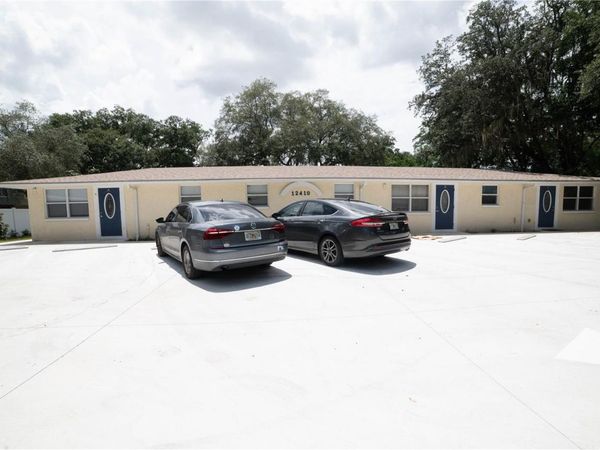 12410 N 59TH STREET, Unit B, TAMPA, FL 33617
