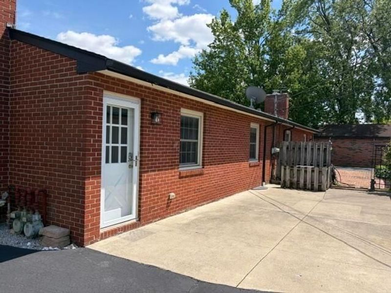 4777 Nugent Drive, Unit 4775, Columbus, OH 43220 Photo 25