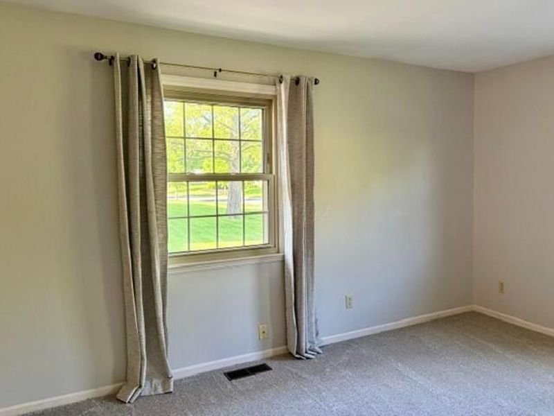 4777 Nugent Drive, Unit 4775, Columbus, OH 43220 Photo 6