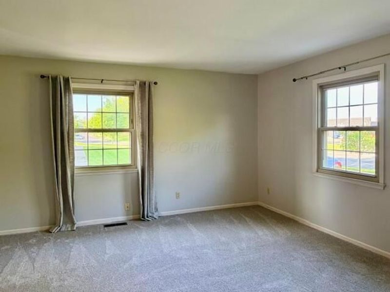 4777 Nugent Drive, Unit 4775, Columbus, OH 43220 Photo 7
