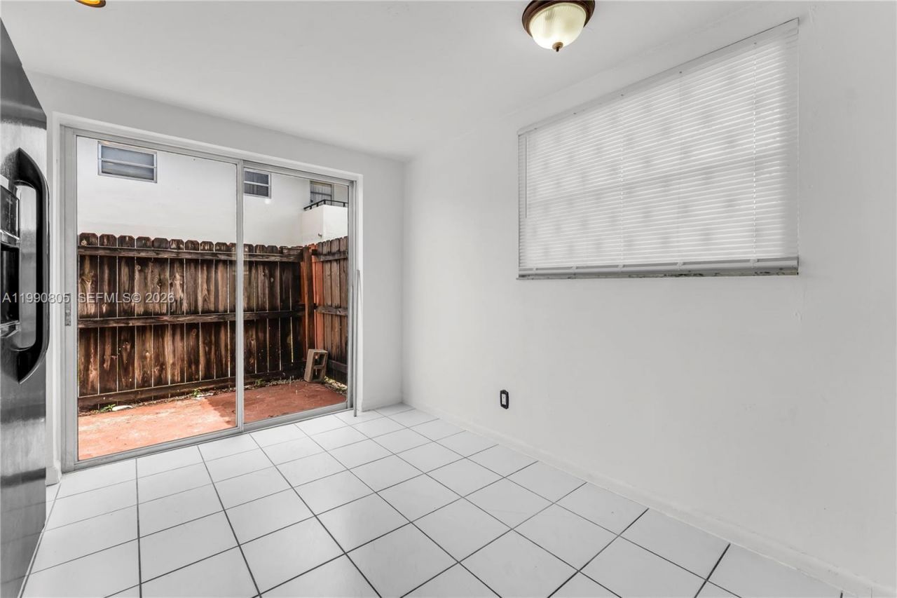 321 SW 1st Ct, Unit K-4, Pompano Beach, FL 33060 Photo