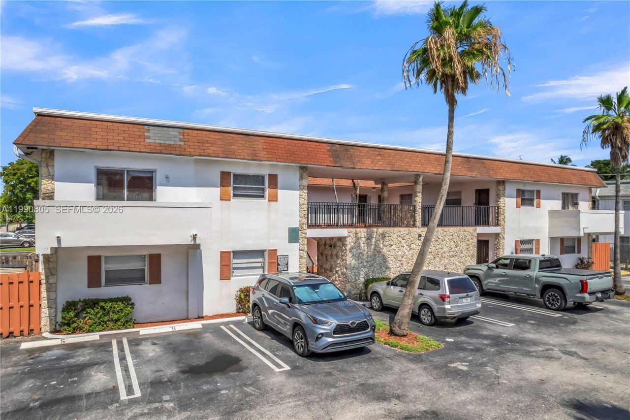 321 SW 1st Ct, Unit K-4, Pompano Beach, FL 33060 Photo
