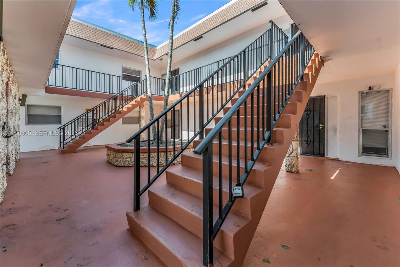 321 SW 1st Ct, Unit K-4, Pompano Beach, FL 33060 Photo