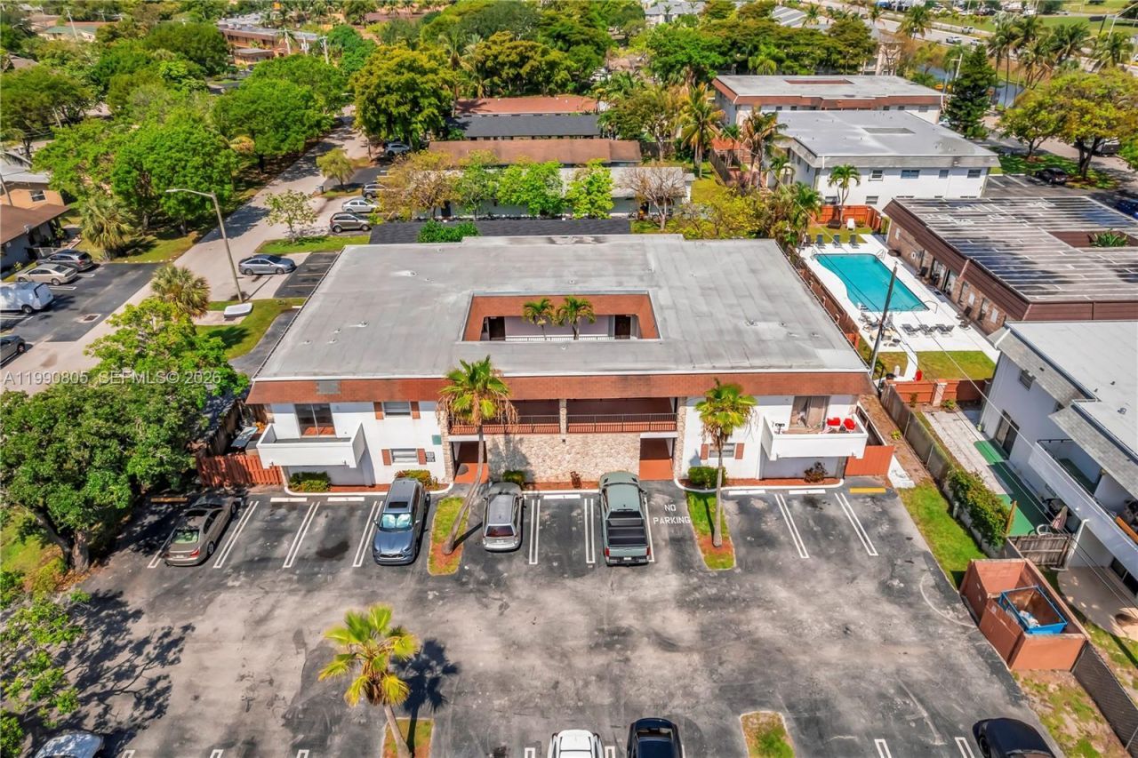 321 SW 1st Ct, Unit K-4, Pompano Beach, FL 33060 Photo