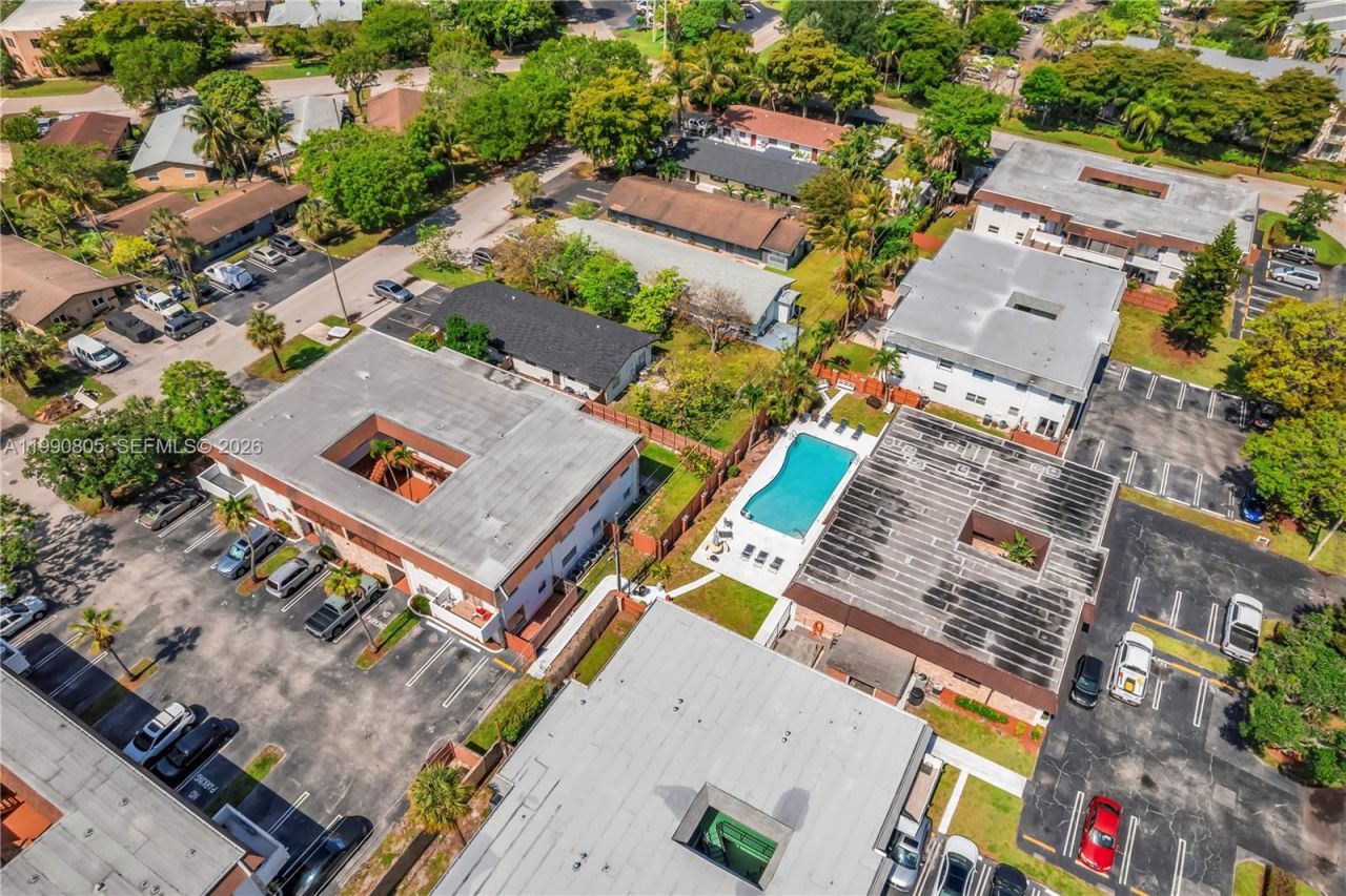 321 SW 1st Ct, Unit K-4, Pompano Beach, FL 33060 Photo