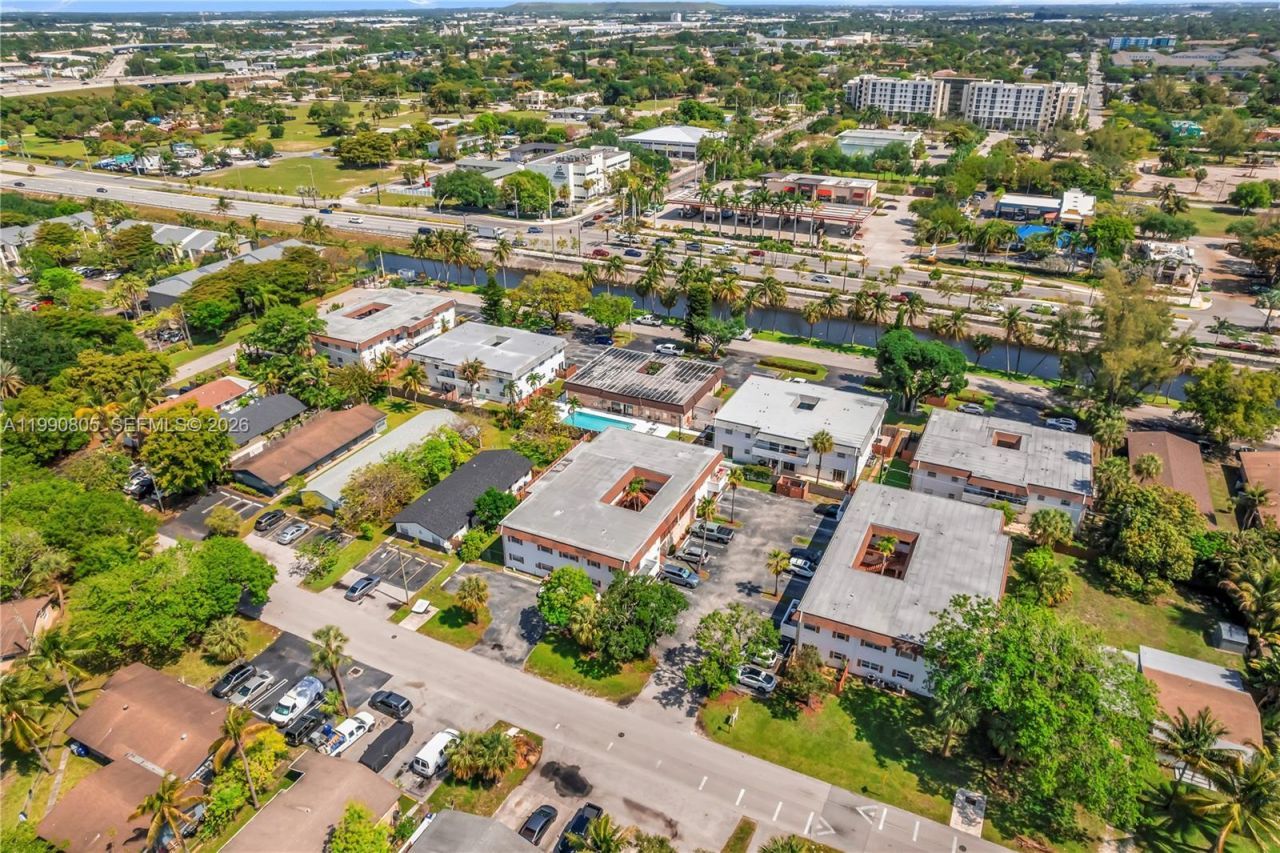 321 SW 1st Ct, Unit K-4, Pompano Beach, FL 33060 Photo