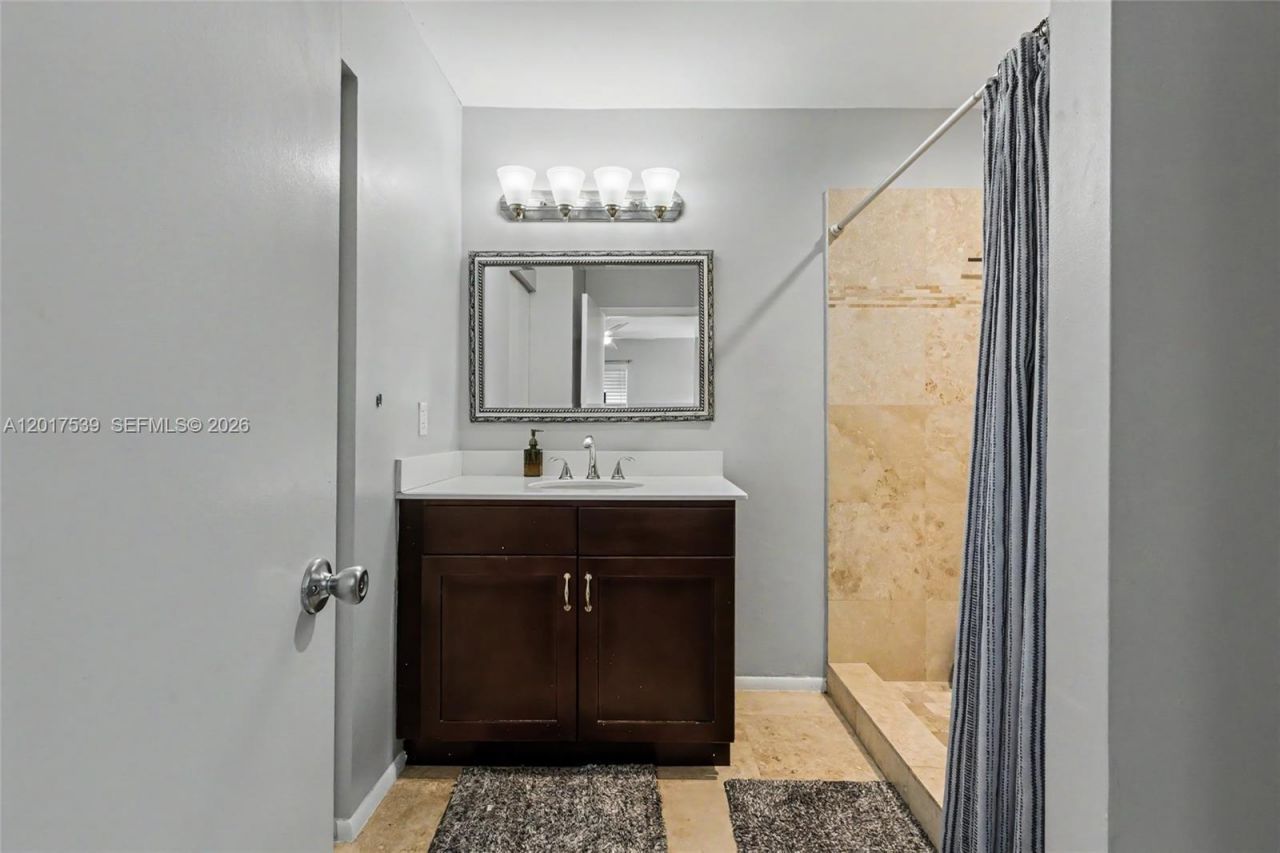 9770 Kamena Cir , Boynton Beach, FL 33436 Photo