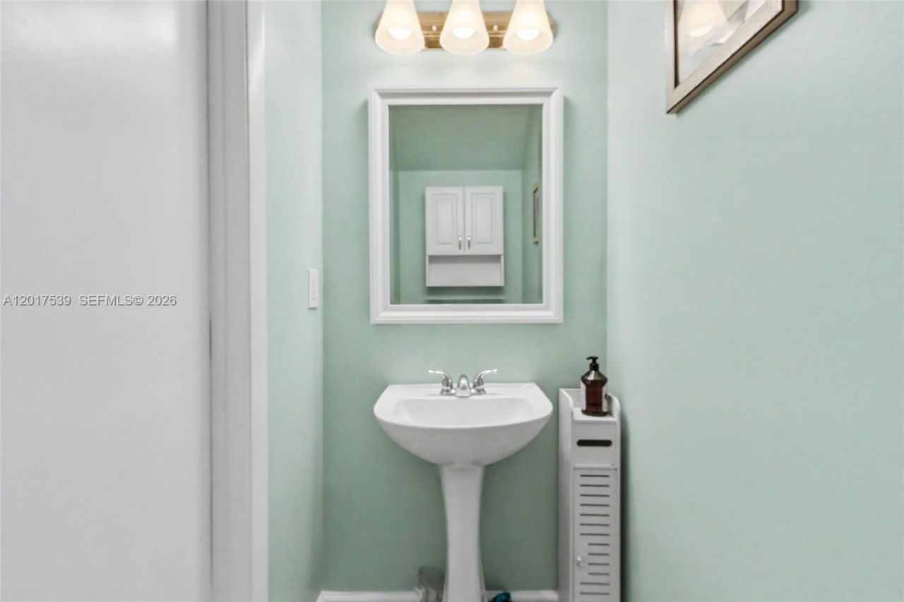 9770 Kamena Cir , Boynton Beach, FL 33436 Photo