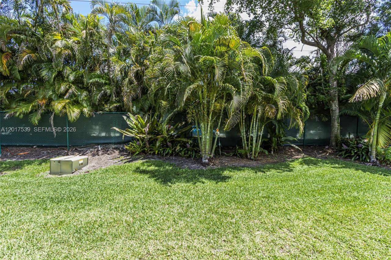 9770 Kamena Cir , Boynton Beach, FL 33436 Photo
