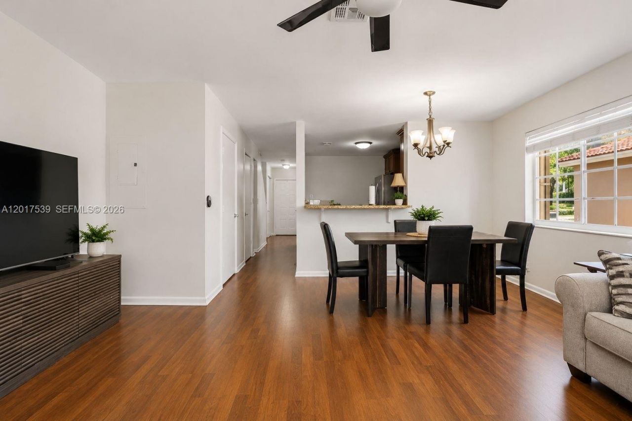 9770 Kamena Cir , Boynton Beach, FL 33436 Photo