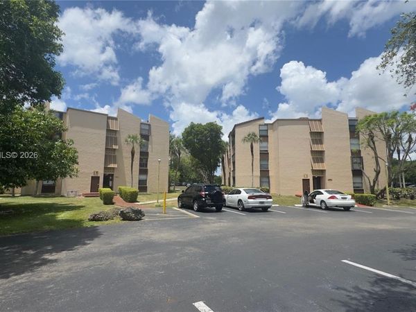 14611 N Kendall Dr , Unit 304L, Miami, FL 33186