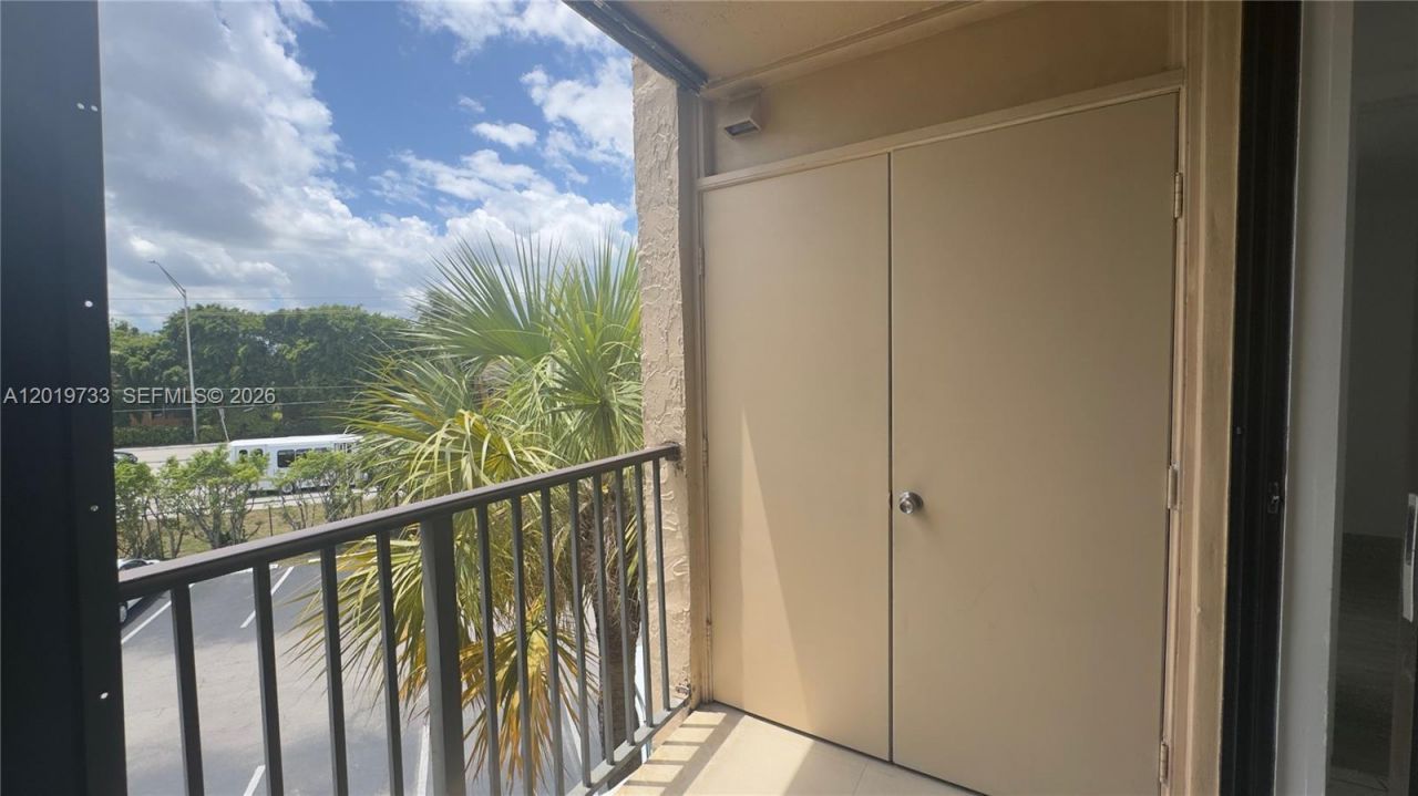 14611 N Kendall Dr , Unit 304L, Miami, FL 33186 Photo