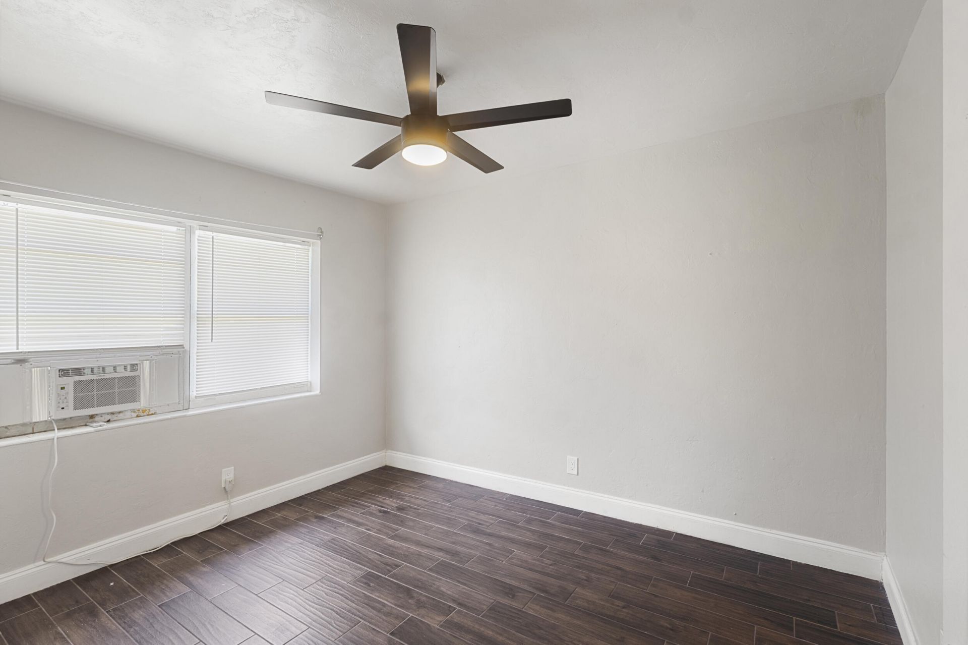 730 NW 4th Avenue, Fort Lauderdale, FL 33311 Photo