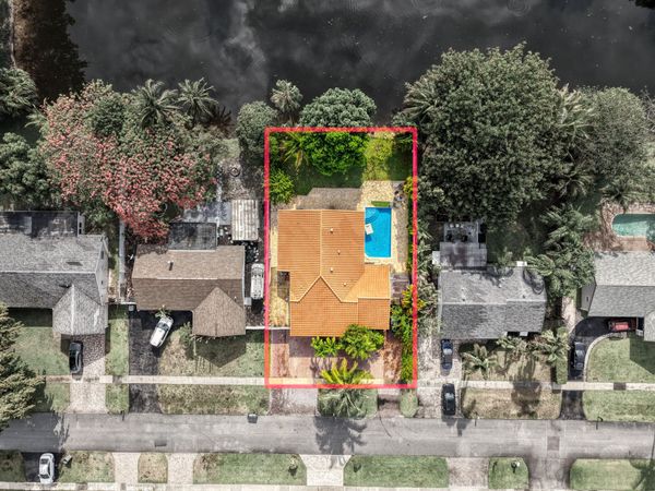 19515 Carolina Circle, Boca Raton, FL 33434