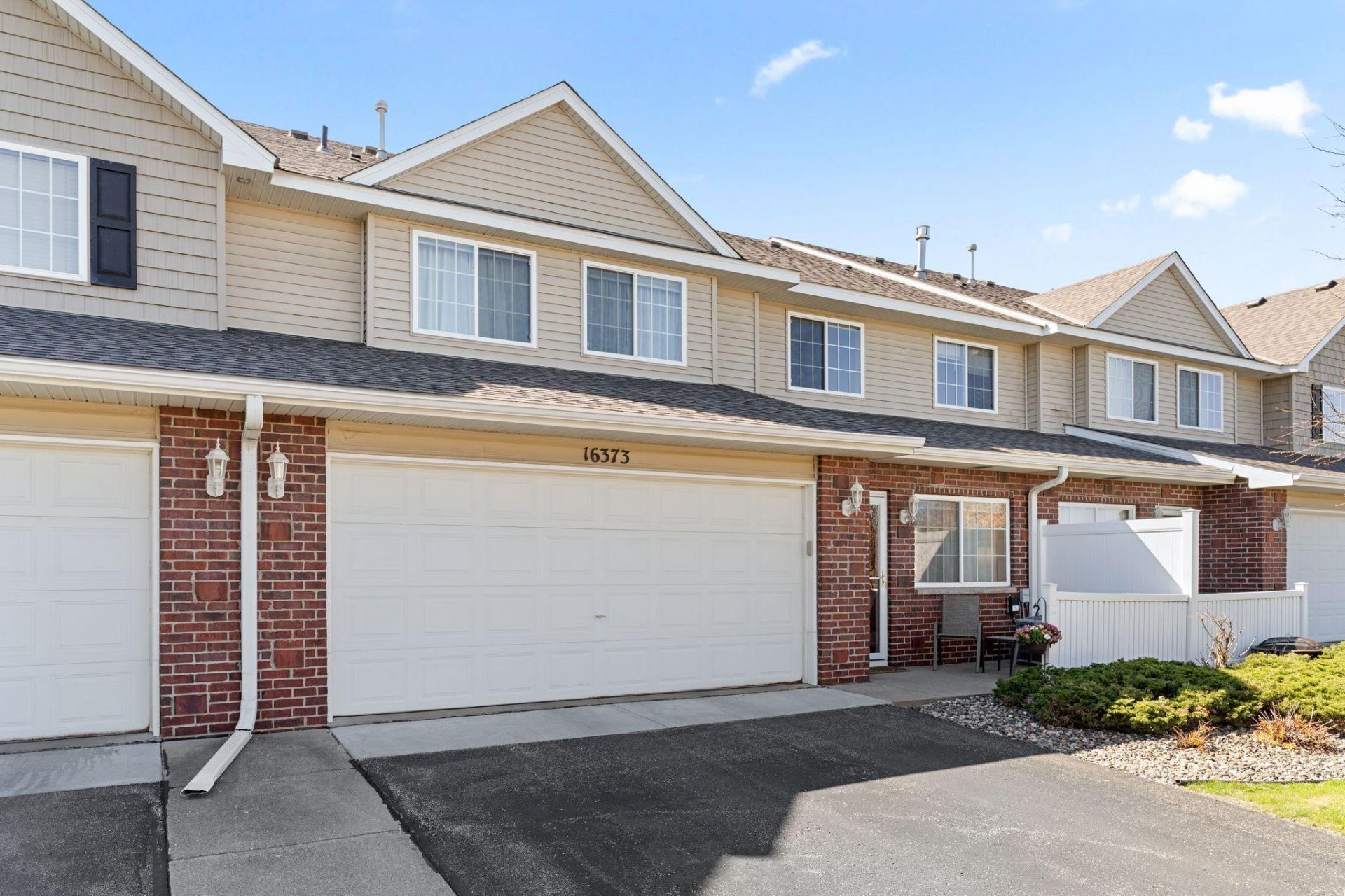 16373 Elm Creek Lane , Lakeville, MN 55044