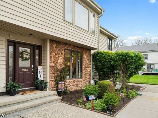 204 Dakota Dr, Andover, NJ 07848