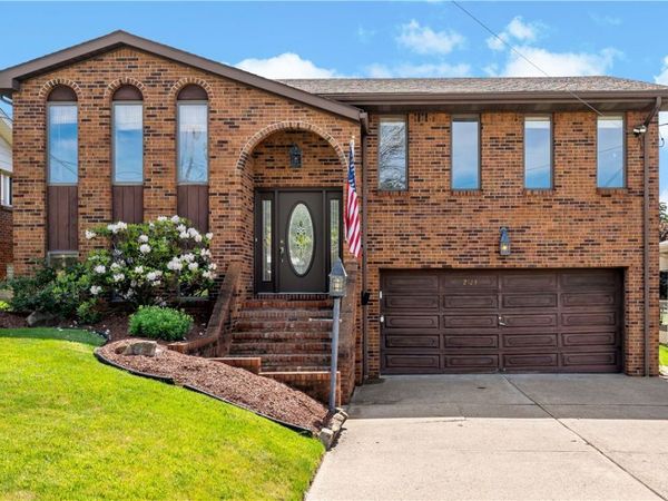 2123 Carolina Avenue , West Mifflin, PA 15122