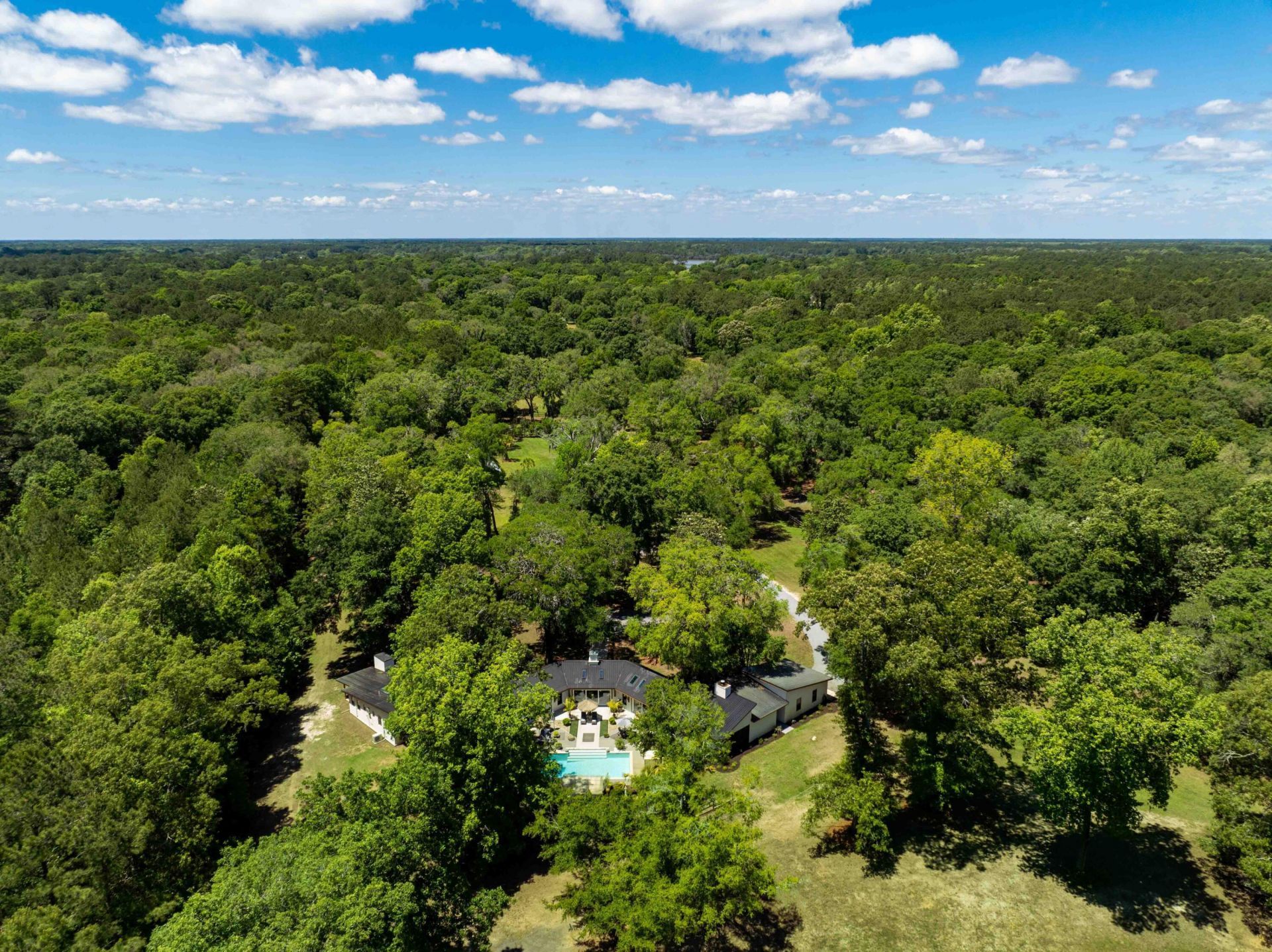 5068 Sweetgrass Farm Road Photo 6