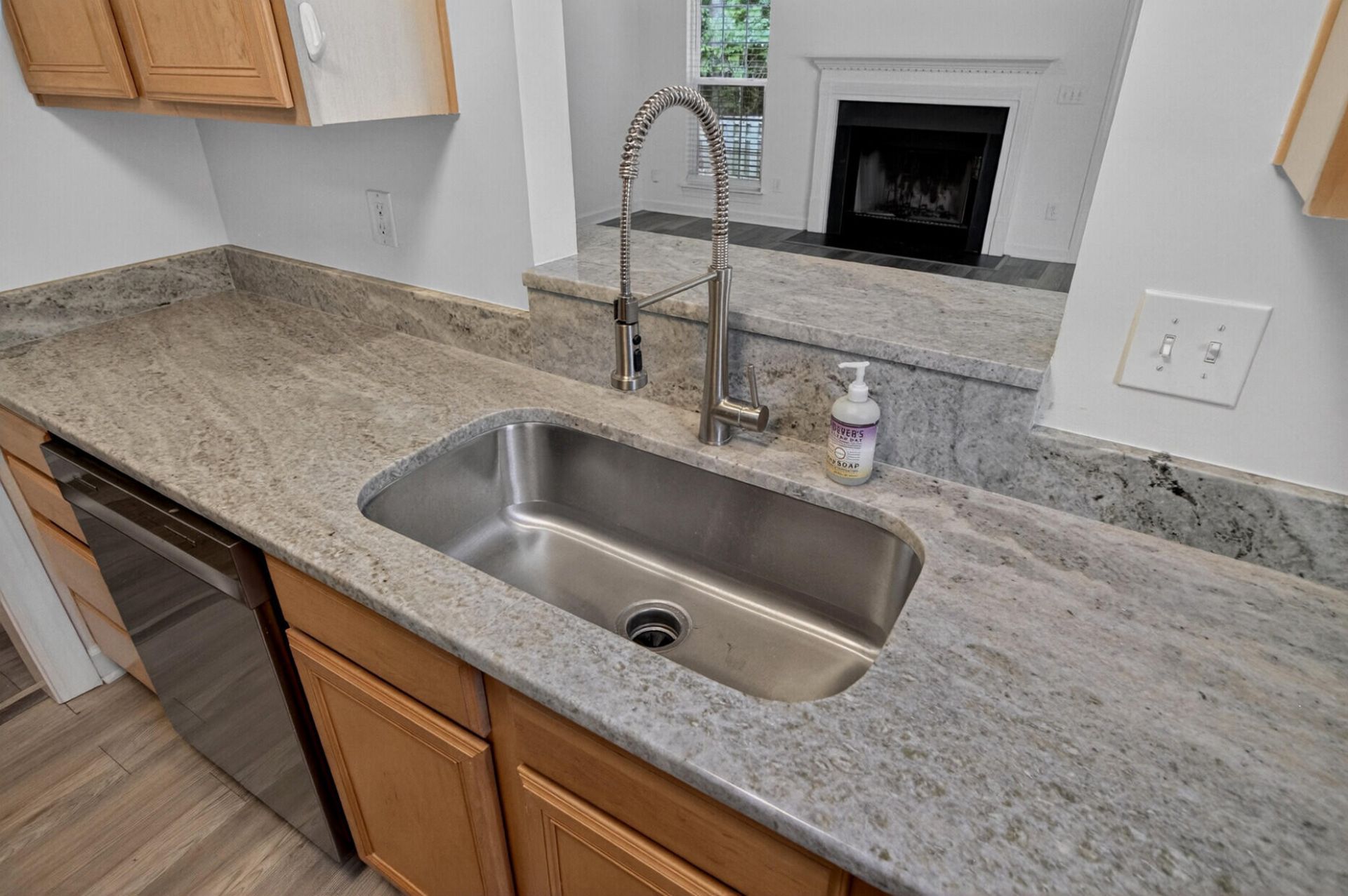 113 Garden Grove Drive Photo 14