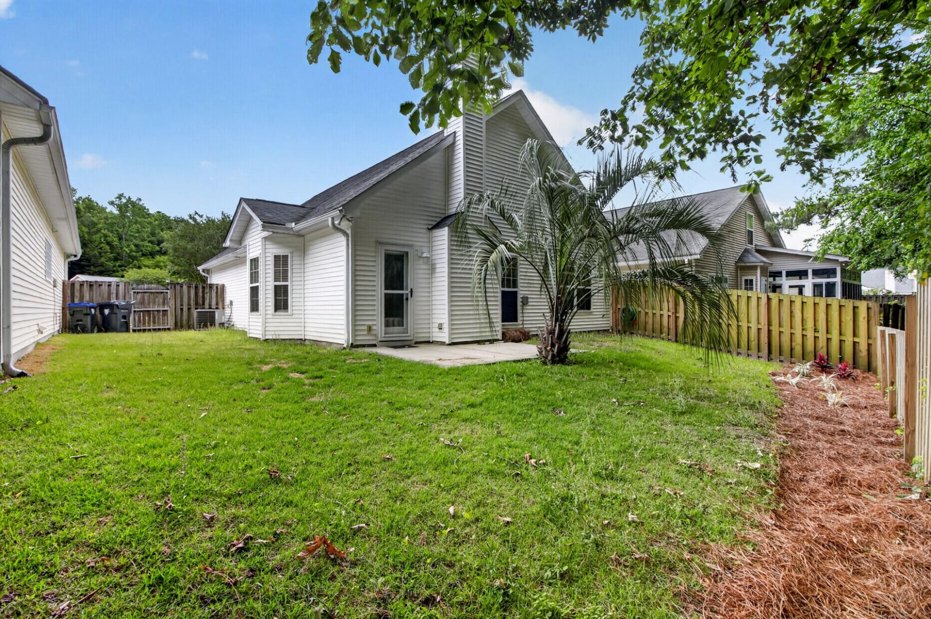 113 Garden Grove Drive Photo 30
