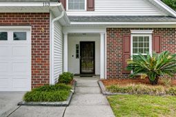 113 Garden Grove Drive photo 4