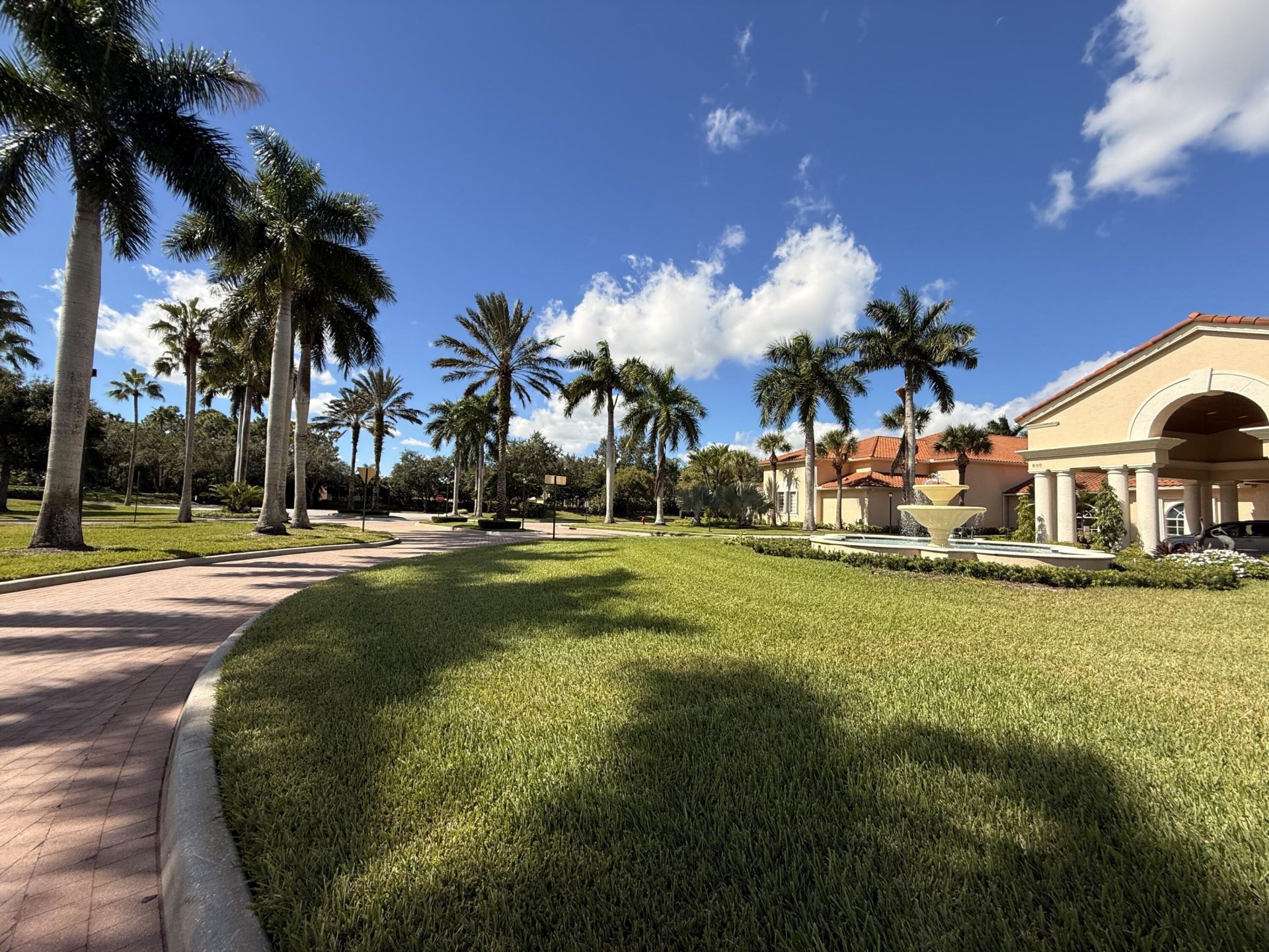 633 NW Whitfield Way, Port Saint Lucie, FL 34986 Photo