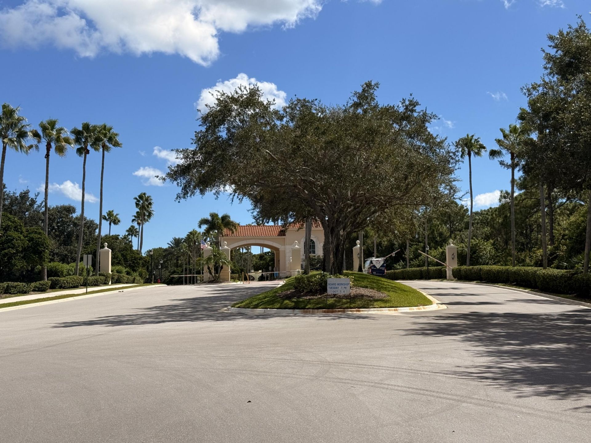 633 NW Whitfield Way, Port Saint Lucie, FL 34986 Photo