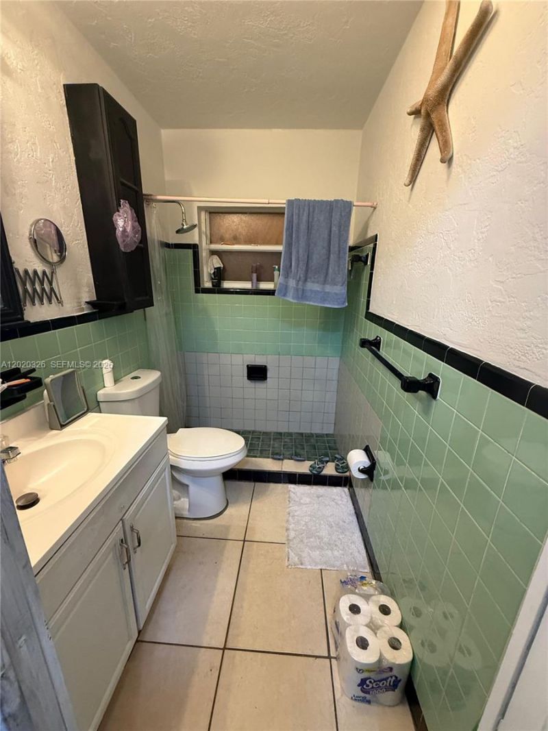 3101 NW 99th St, Miami, FL 33147 Photo
