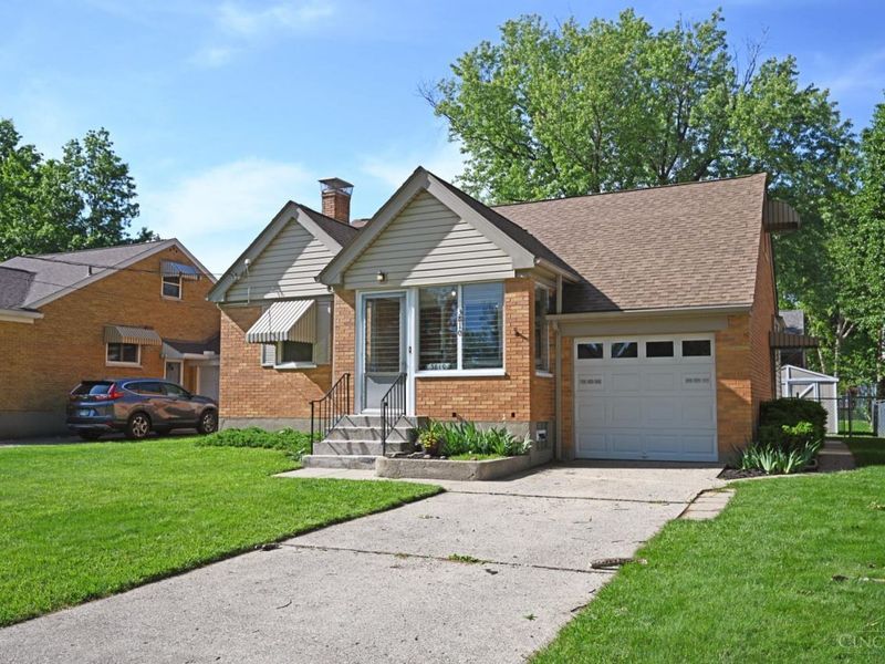 3810 S Broadlawn Circle, Silverton, OH 45236 Photo 1