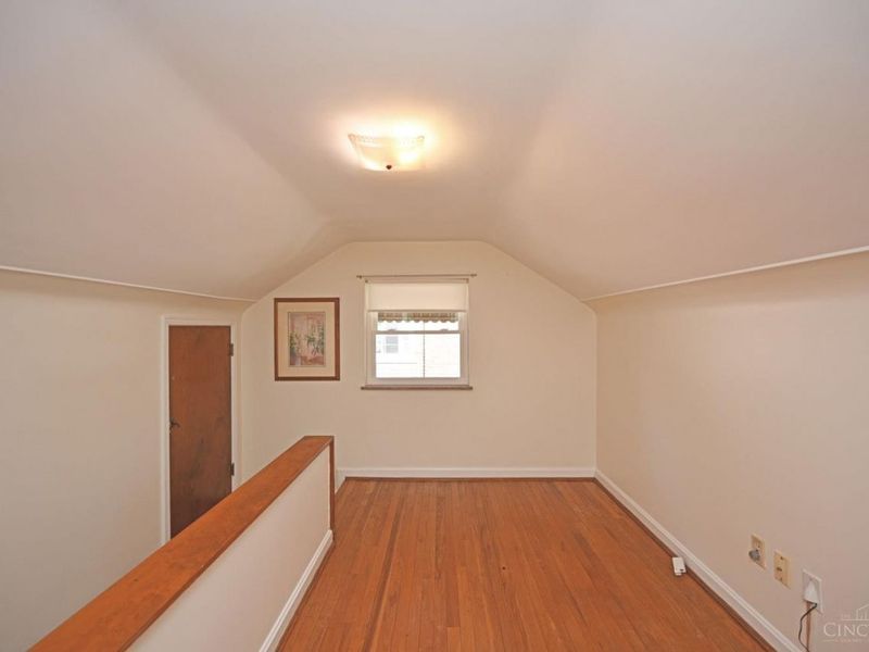 3810 S Broadlawn Circle, Silverton, OH 45236 Photo 36