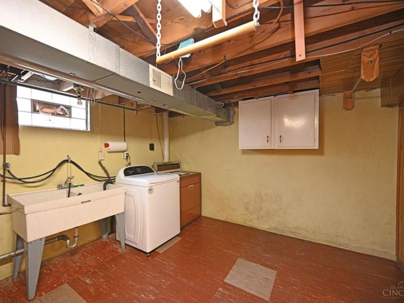 3810 S Broadlawn Circle, Silverton, OH 45236 Photo 44
