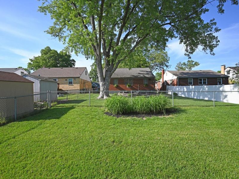 3810 S Broadlawn Circle, Silverton, OH 45236 Photo 50