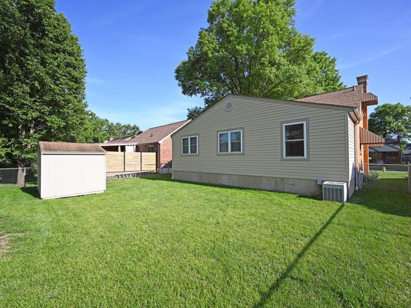 3810 S Broadlawn Circle, Silverton, OH 45236 Photo 51